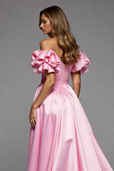 Schulterfreies Rosa A-Linien-Ballkleid mit Schlitz
