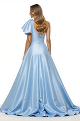 Blaues Perlen Ballkleid mit einer Schulter und Schlitz