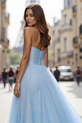 Blaues Einfaches Ballkleid aus Tüll mit Schlitz