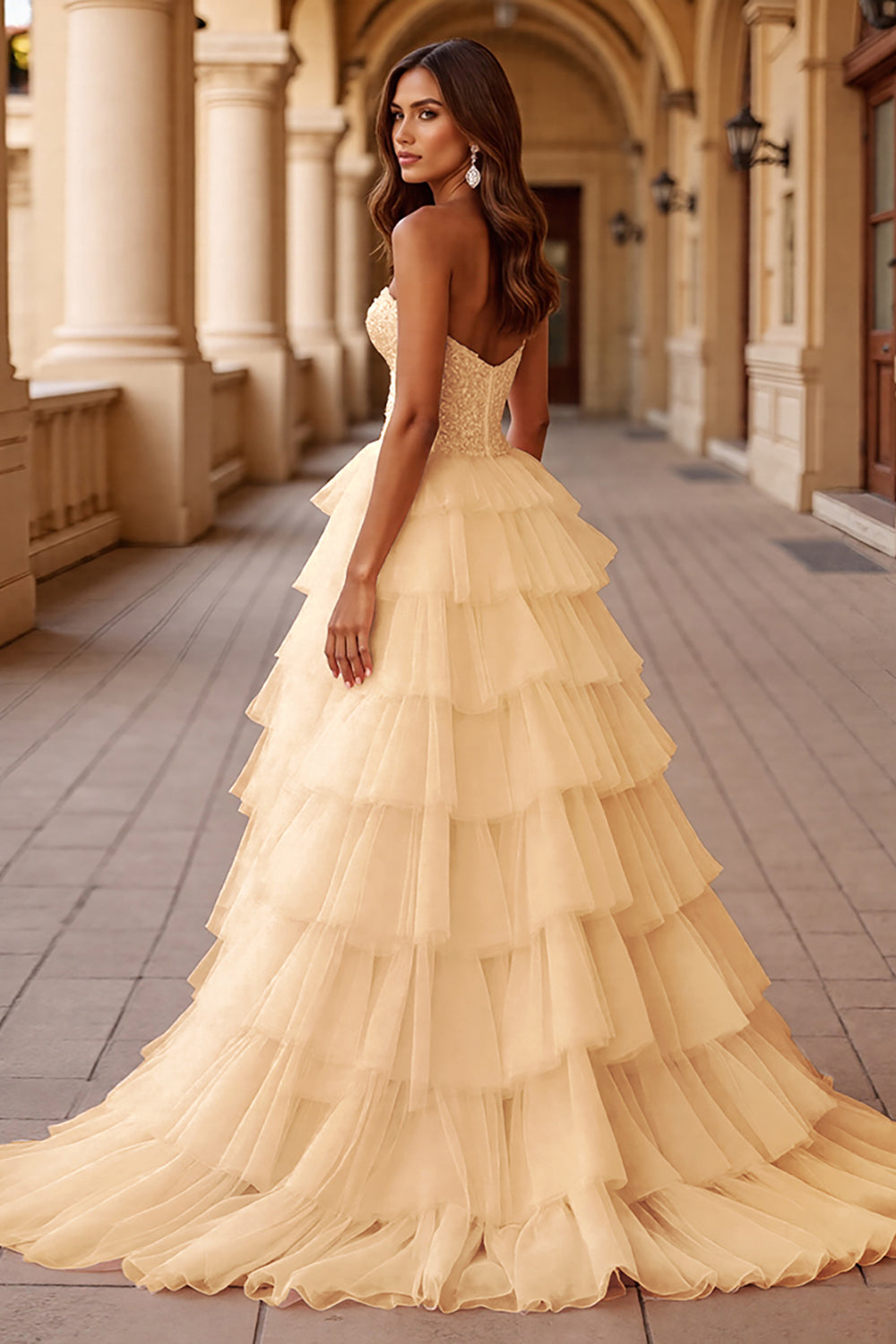 Blush A Linie Ballkleid aus Tüll mit Rüschen