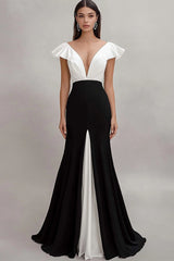 Schwarzes Krawattenkleid mit Rüschen und Flügelärmeln