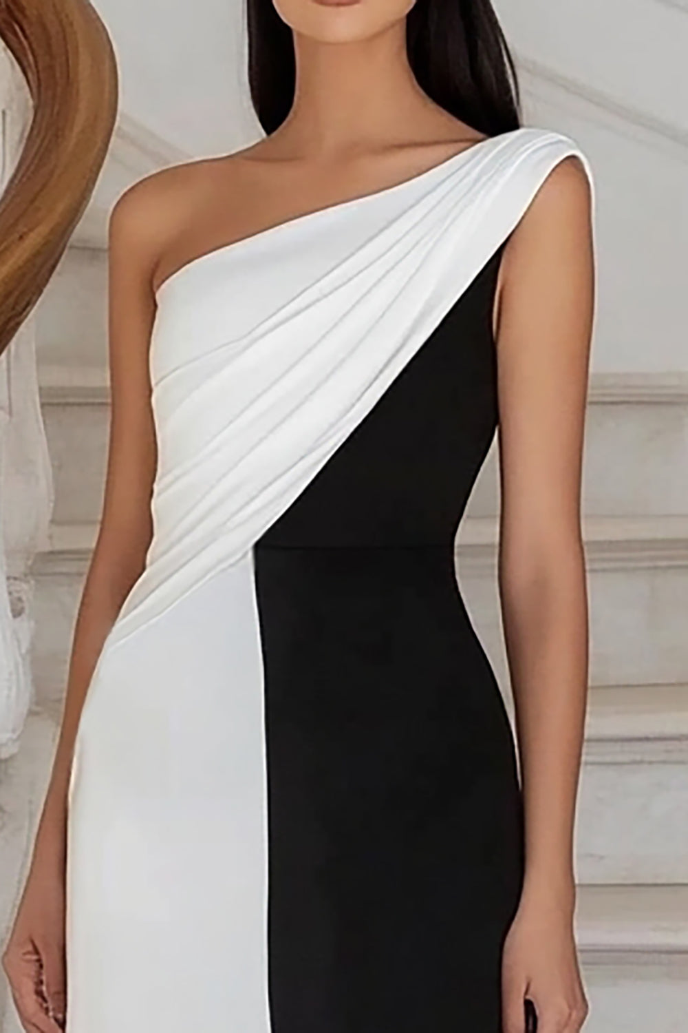Einschulteriges Schwarz-weißes Ballkleid in A-Linie