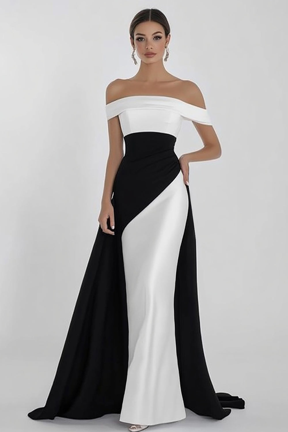 Schulterfreies Schwarz Weißes Langes Ballkleid