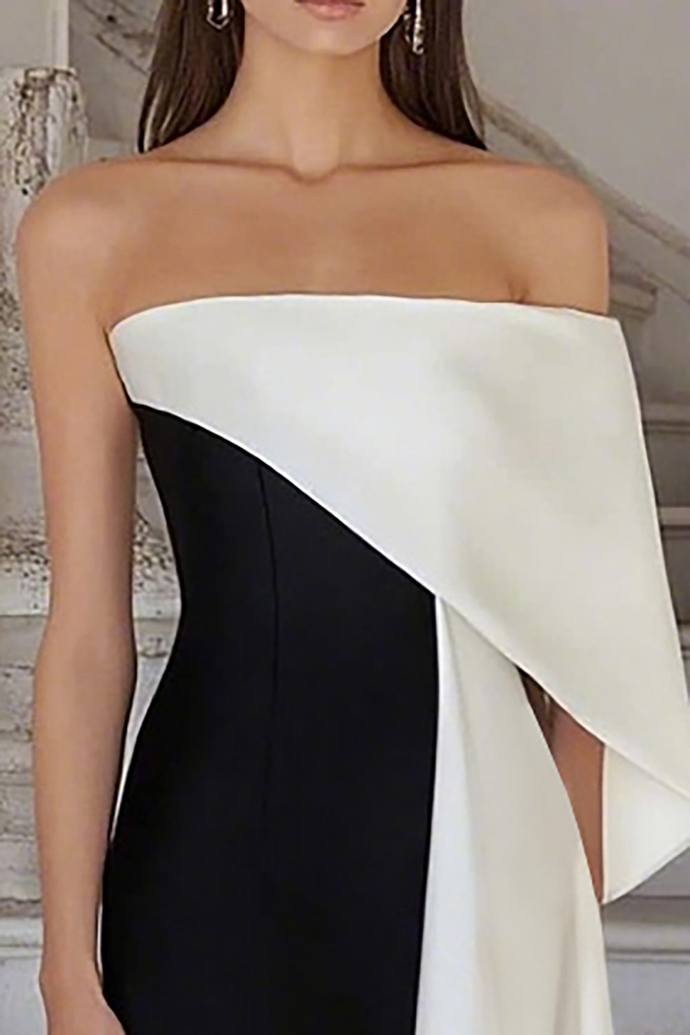 Eine Schulter A Linie Schwarz Weißes Ballkleid
