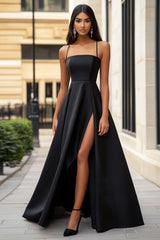 A Linie Schwarzes Satin Ballkleid mit Schlitz