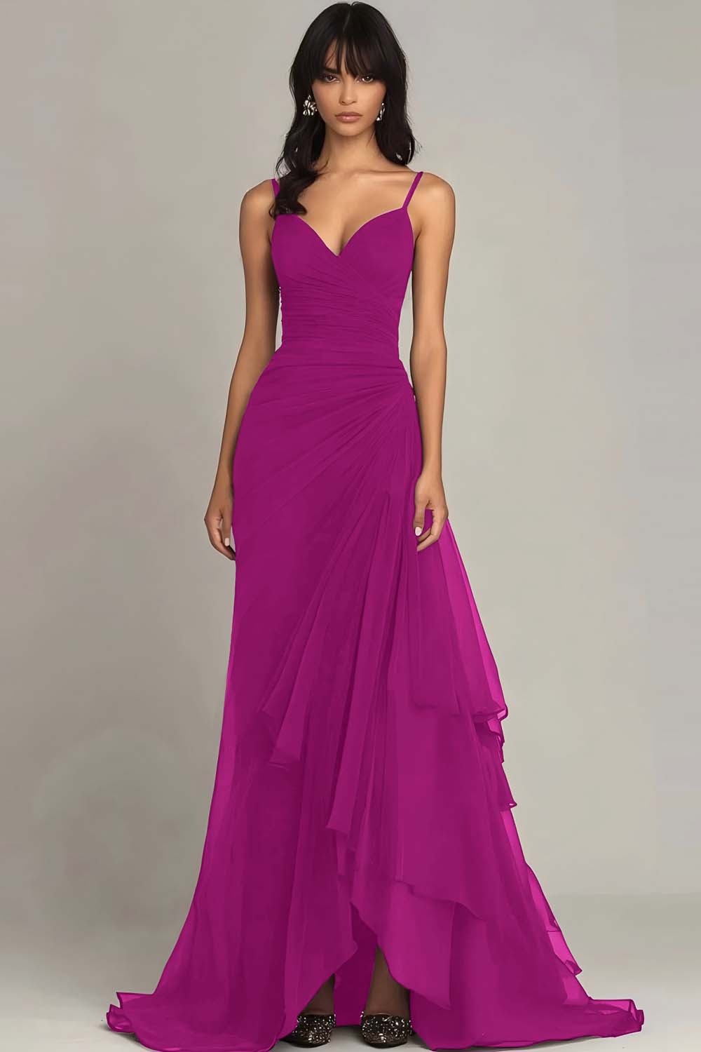 Dunkelbraunes Spaghettiträger-Kleid mit einer Linie und Rüschen