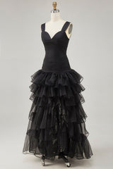 Schwarzes Hoch Niedrig Organza Abendkleid mit Rüschen