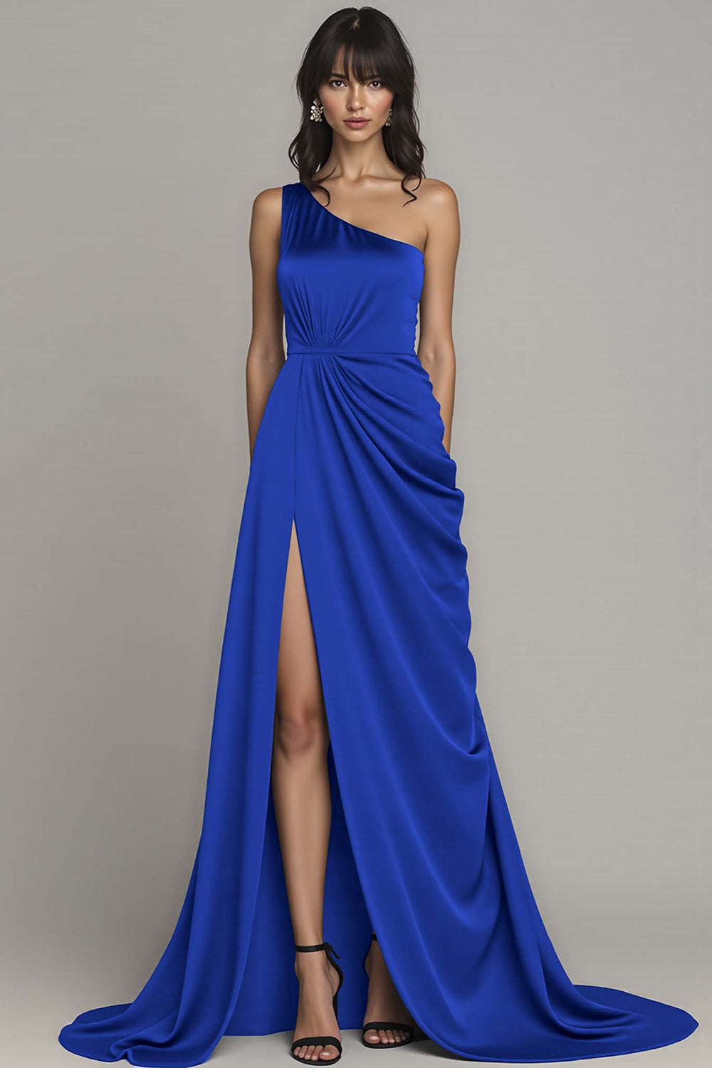 Schwarzes Ballkleid mit einer Schulter und Schlitz