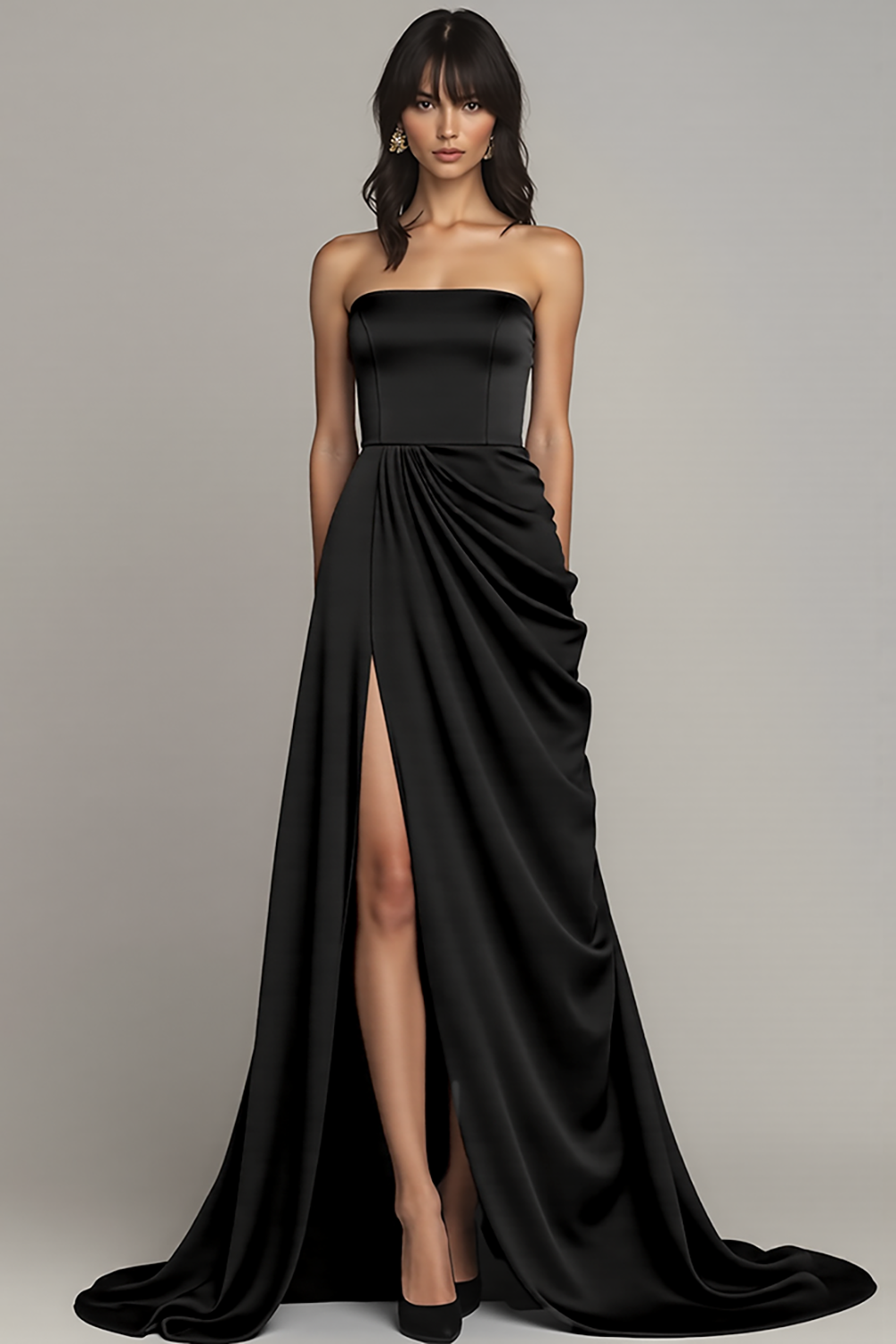 Schwarzes Trägerloses Langes A-Linie Abendkleid mit Rüschen und Schlitz