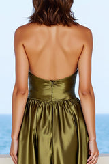 Olive A-Linie Satin Ballkleid mit tiefem V-Ausschnitt und Schlitz