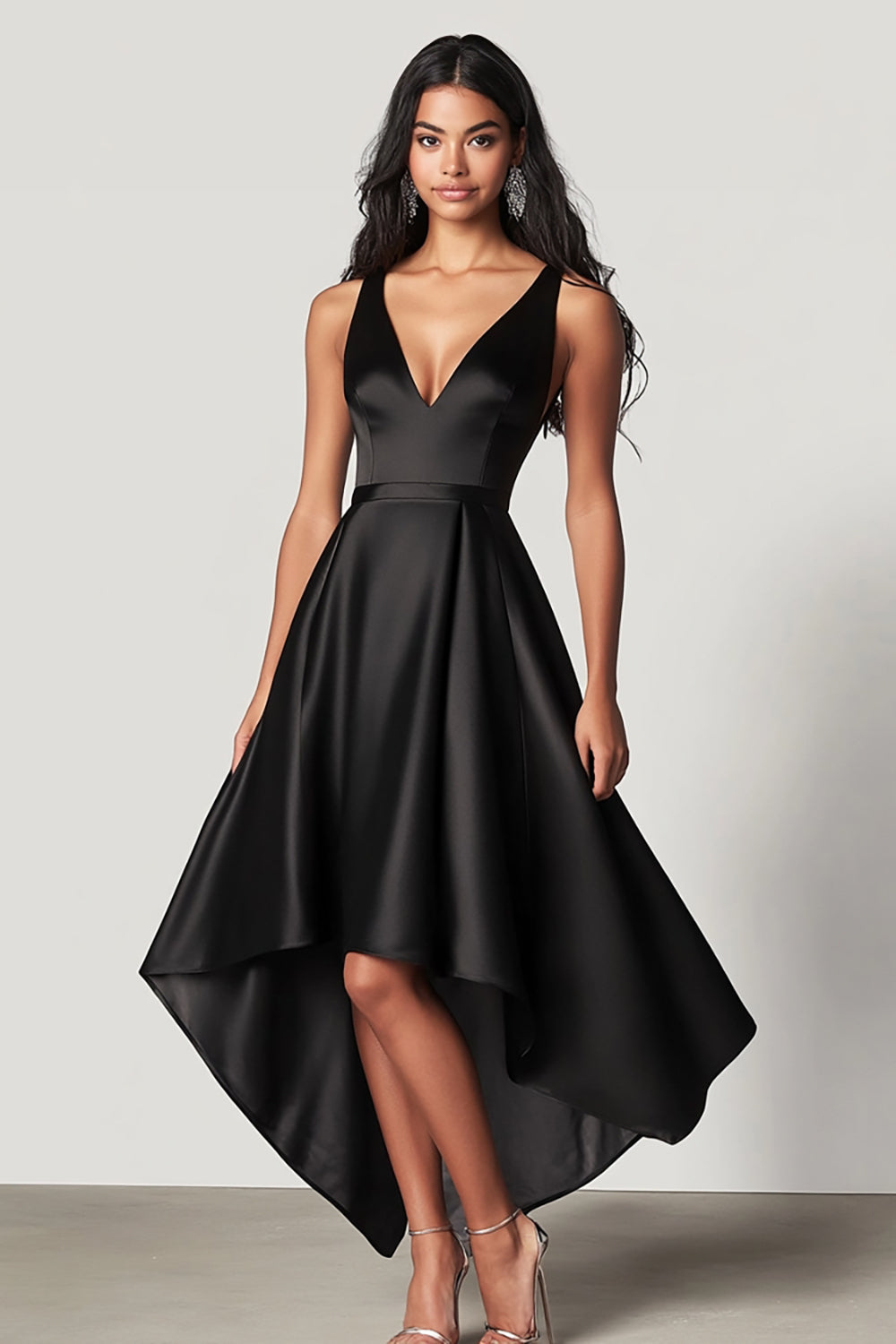 Hoch Niedrig Satin A-Linie V-Ausschnitt Schwarz Krawatten Kleid