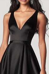 Hoch Niedrig Satin A-Linie V-Ausschnitt Schwarz Krawatten Kleid
