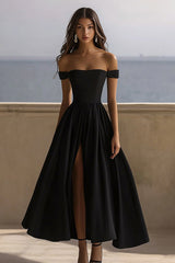Schwarzer Satin Schulterfreies Langes Ballkleid mit Schlitz