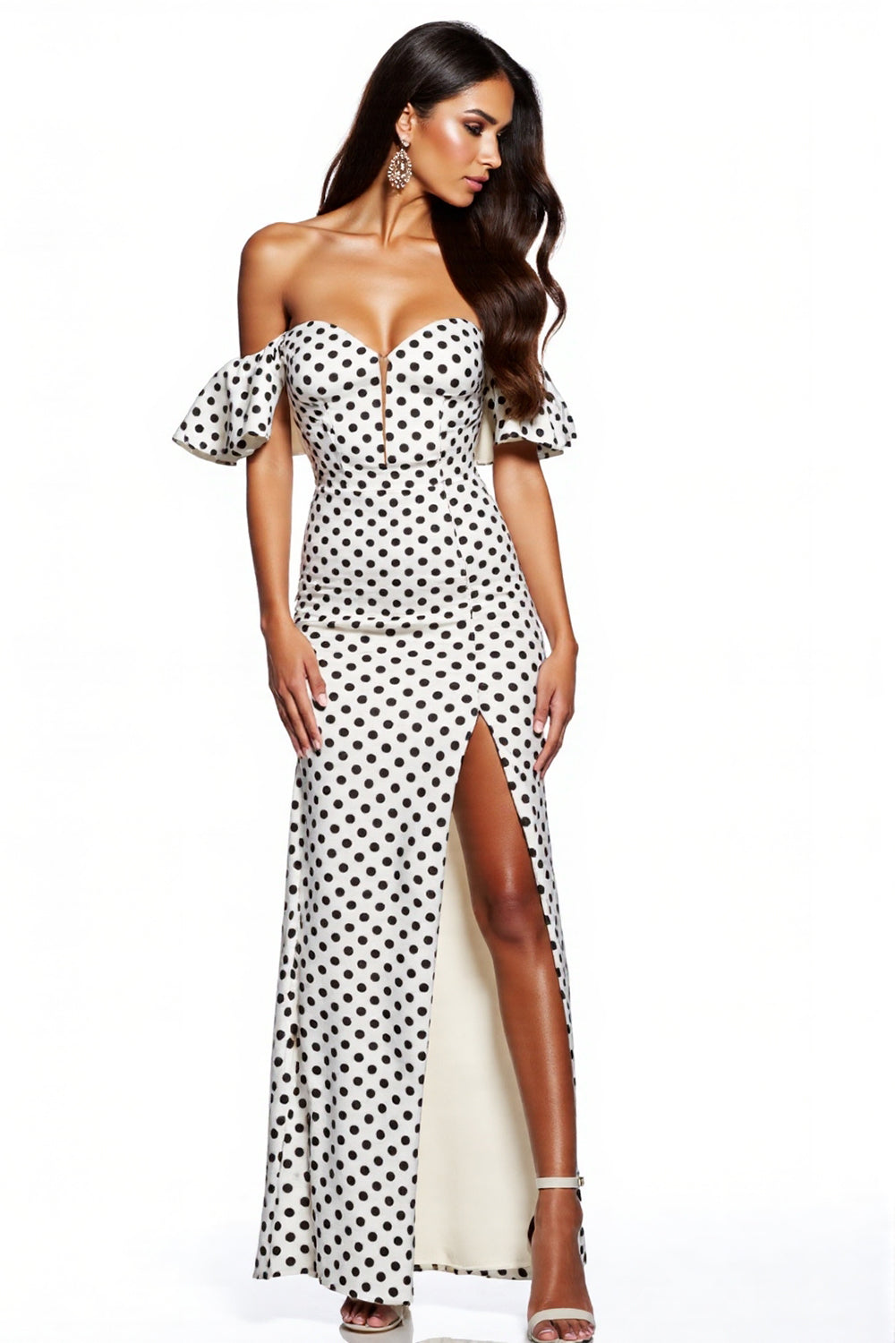 Schulterfreies Weißes Schwarzes Polka Dot Kleid mit Schlitz