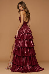 Glitzerndes Bburgunderrotes Metallic Neckholder Gestuftes Partykleid mit Rüschen und Schlitz