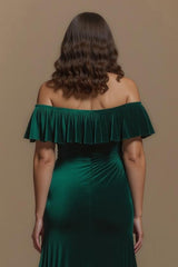 Dunkelgrünes Schulterfreies Partykleid aus Samt mit Schlitz