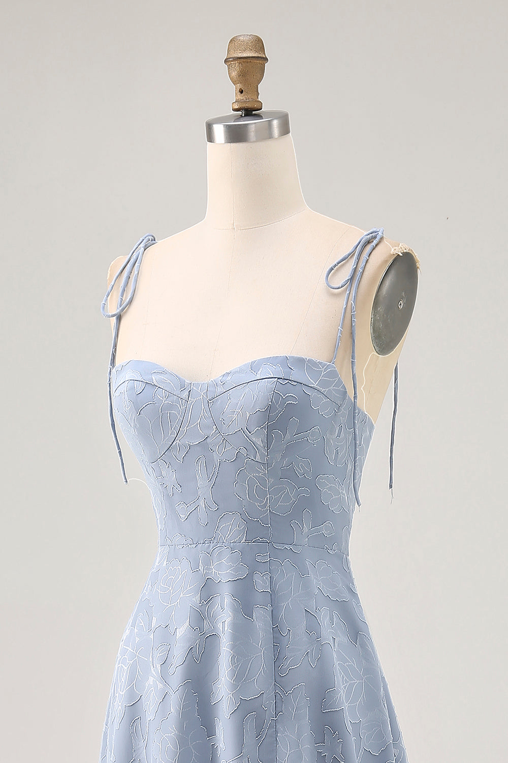 Staubblaues A Linie Midi Spaghettiträger Hochzeitsgastkleid mit Schlitz