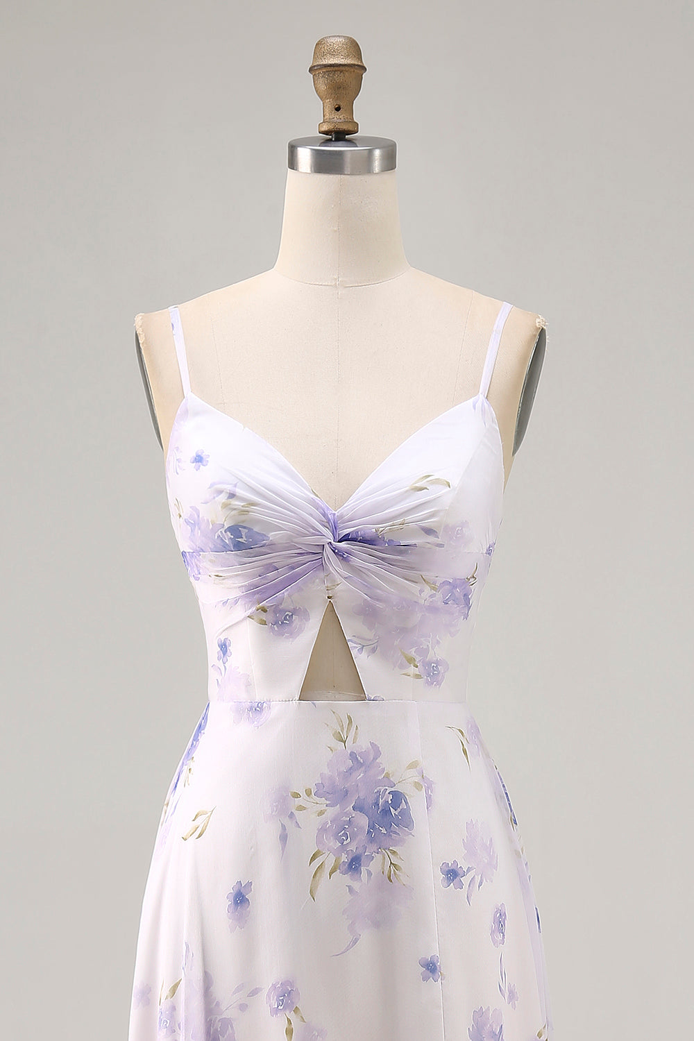 Lavendelblüten Spaghettiträger Ausgeschnittenes Hochzeitsgastkleid mit Schlitz