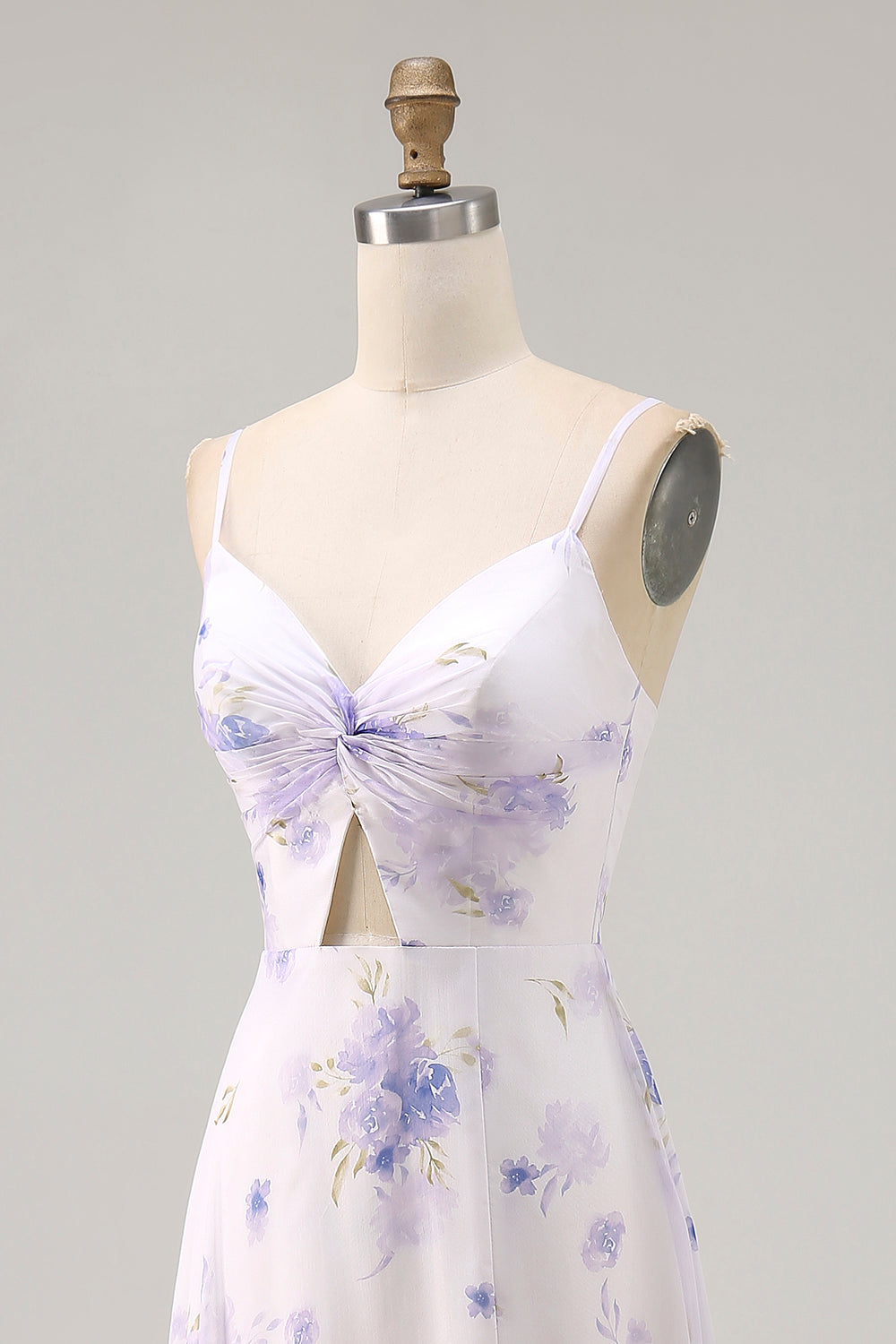 Lavendelblüten Spaghettiträger Ausgeschnittenes Hochzeitsgastkleid mit Schlitz
