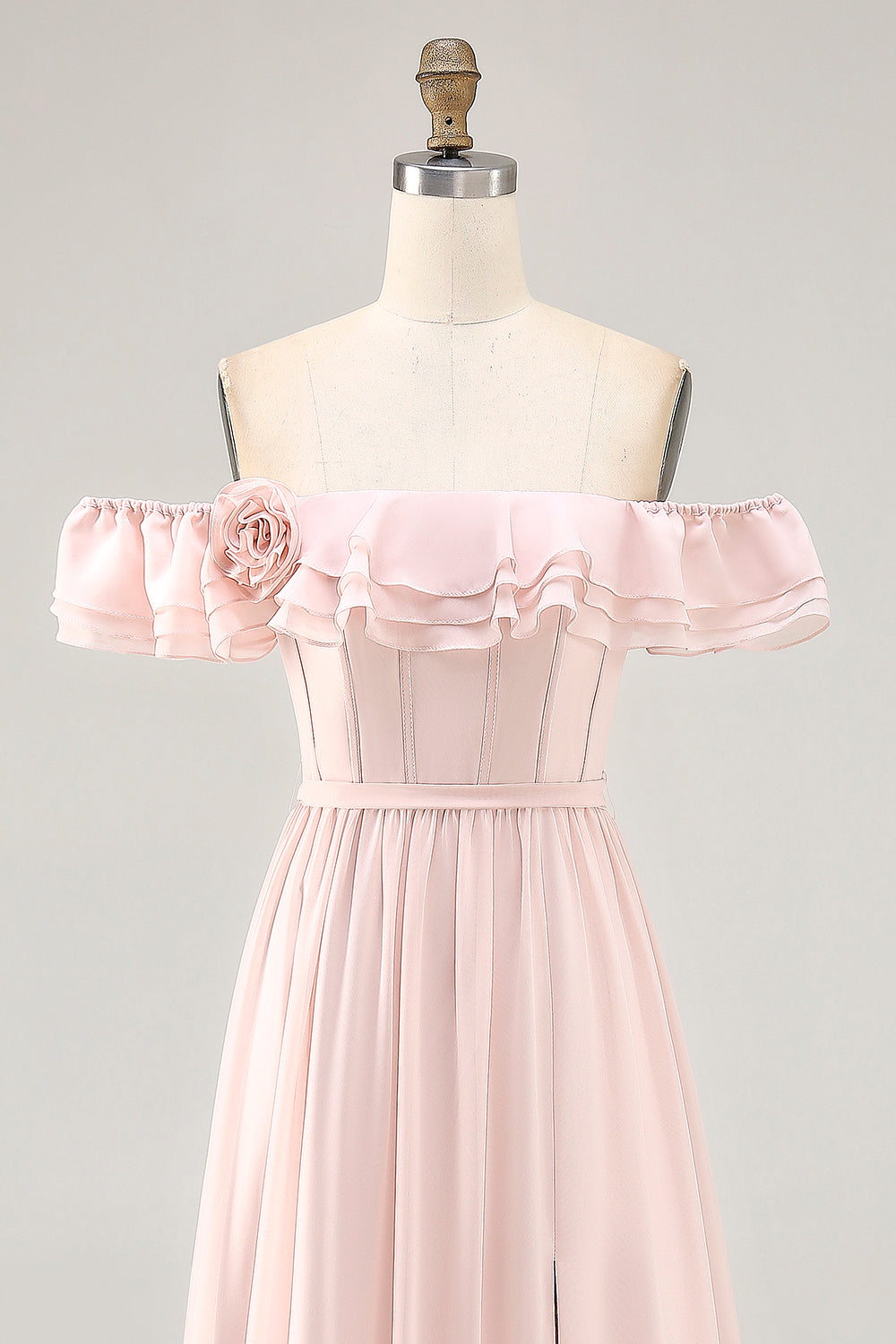 Schulterfreies Blush Rüschen A Linie Brautjungfernkleid mit Schlitz