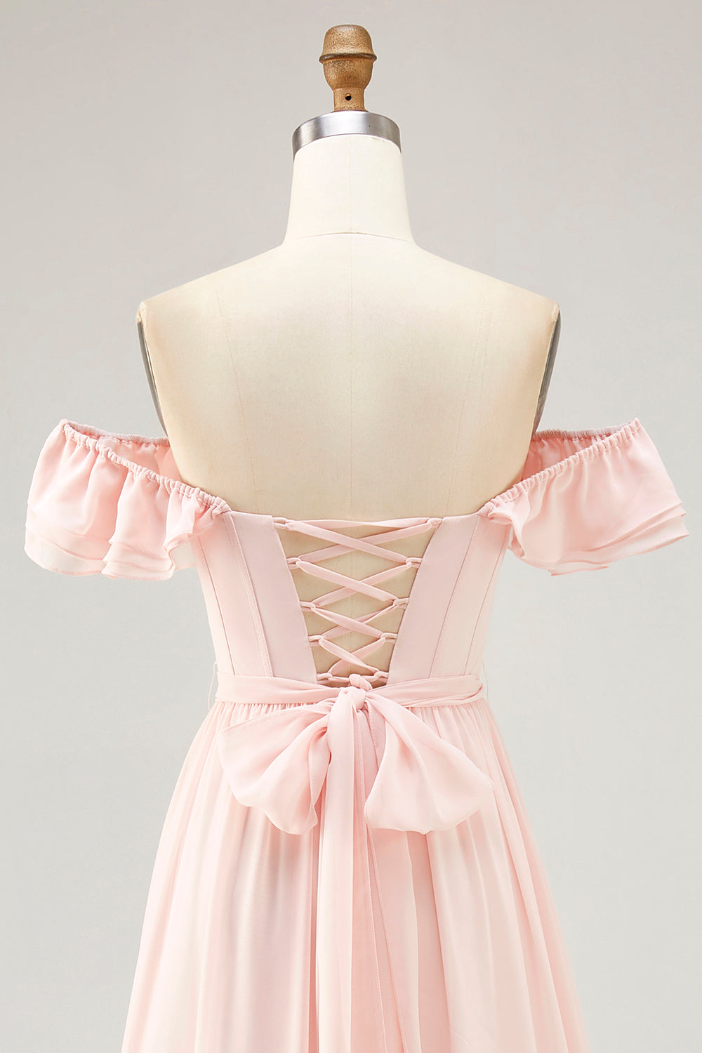 Schulterfreies Blush Rüschen A Linie Brautjungfernkleid mit Schlitz