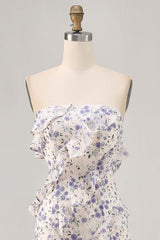 Blaues Trägerloses Etui Brautjungfernkleid mit Blumen und Rüschen