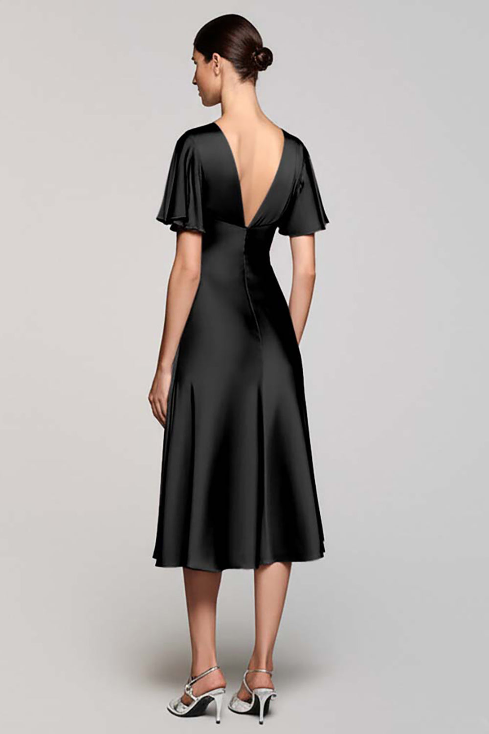 A Linie Kurzärmeliges Graues Midi Ballkleid mit Rüschen