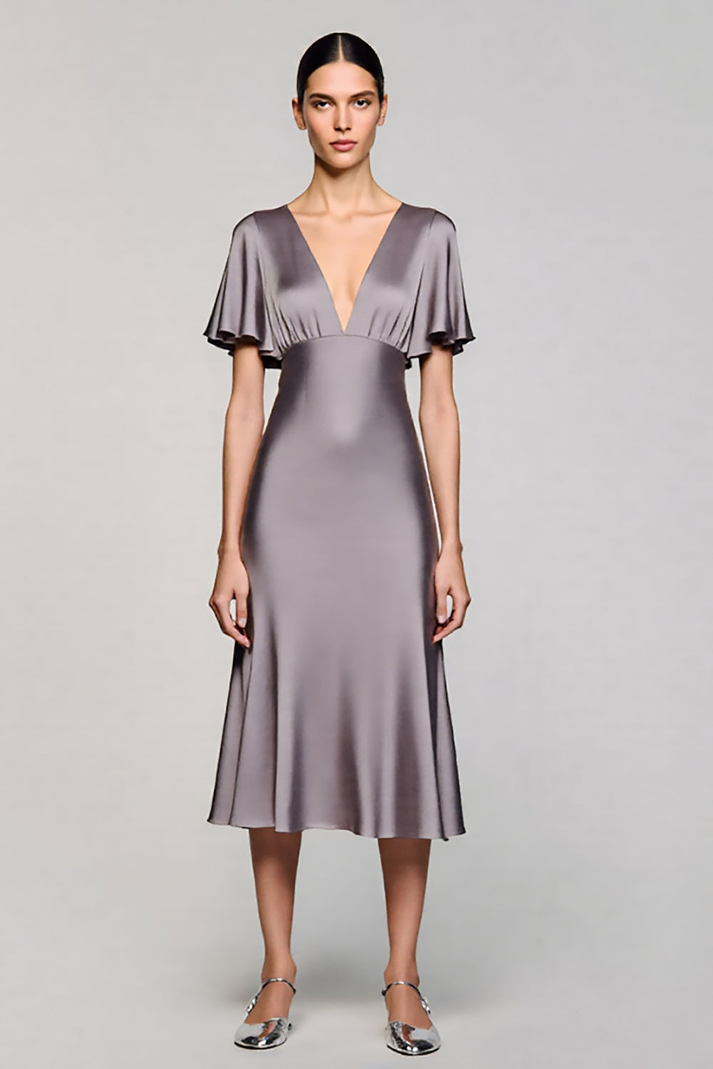 A Linie Kurzärmeliges Graues Midi Ballkleid mit Rüschen