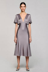 A Linie Kurzärmeliges Graues Midi Ballkleid mit Rüschen
