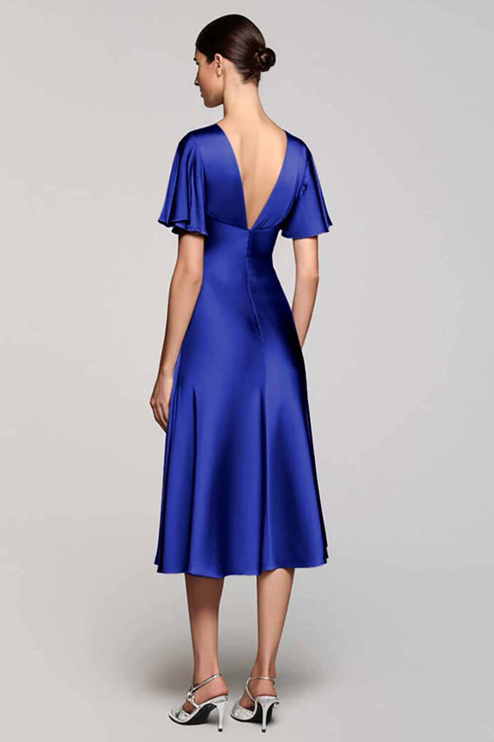 A Linie Kurzärmeliges Graues Midi Ballkleid mit Rüschen