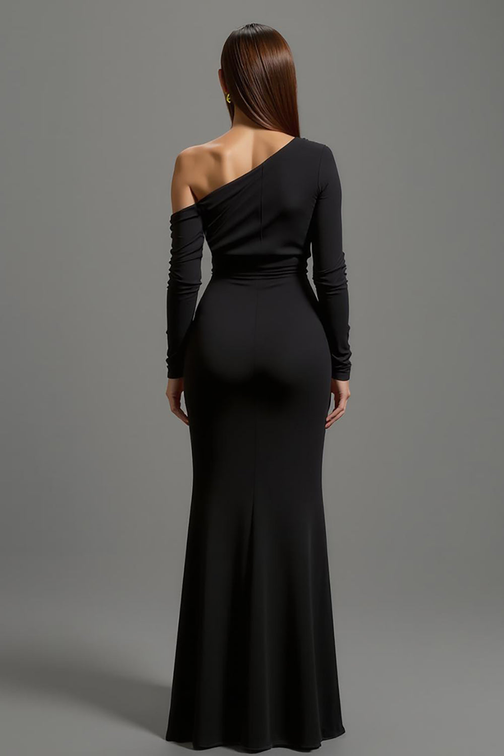 Eine Schulter Schwarzes Ballkleid mit langen Ärmeln