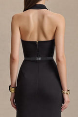Schwarzes Langgeschlossenes Ballkleid mit hohem Ausschnitt und Schlitz