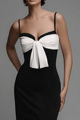 Schleife Spaghettiträger Schwarzes Ballkleid mit Schlitz