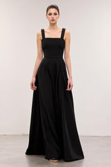 Schwarzes Langes A-Linie Abendkleid mit quadratischem Ausschnitt