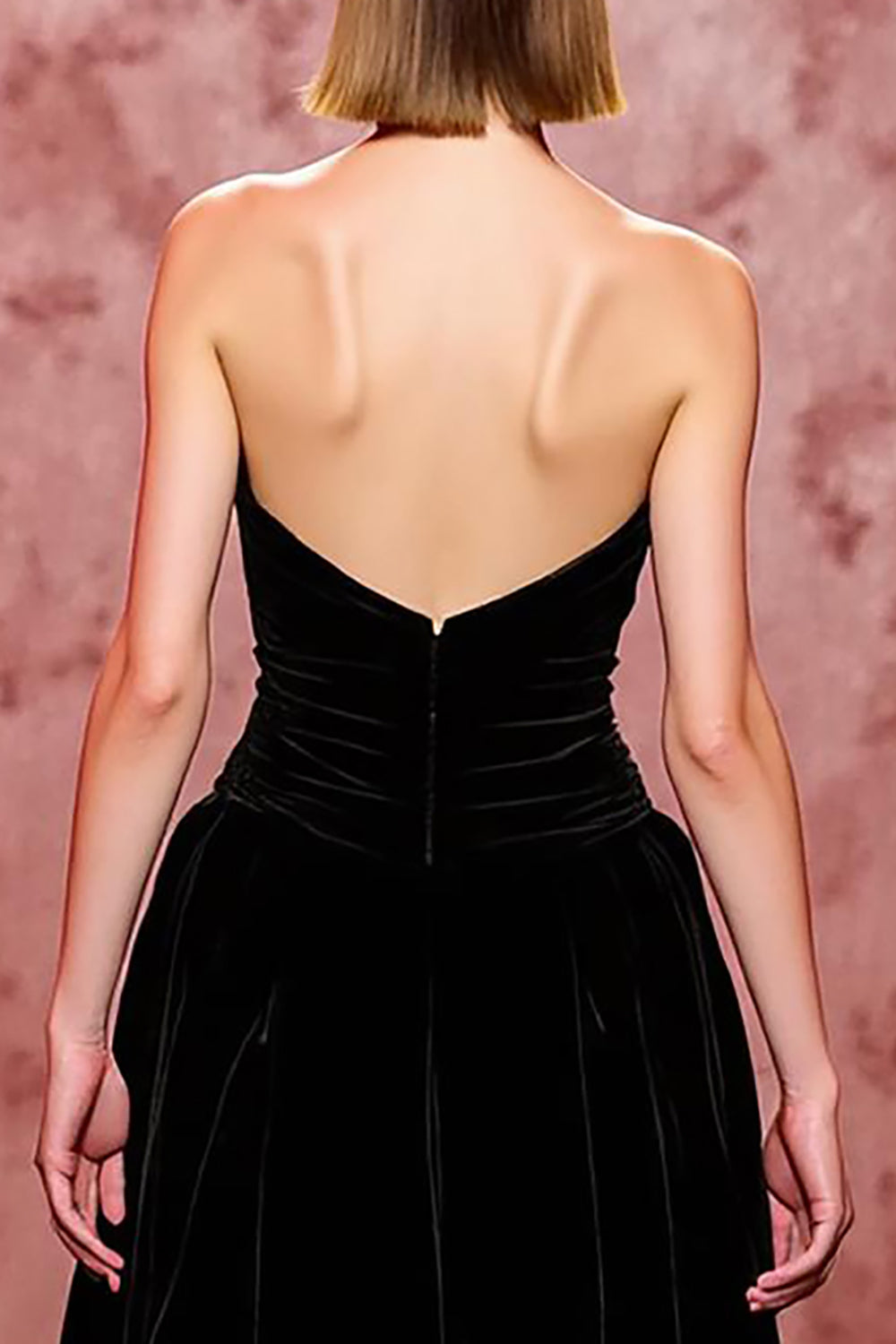 Samt Einfaches Schwarzes Langes Trägerloses Abendkleid mit Schlitz