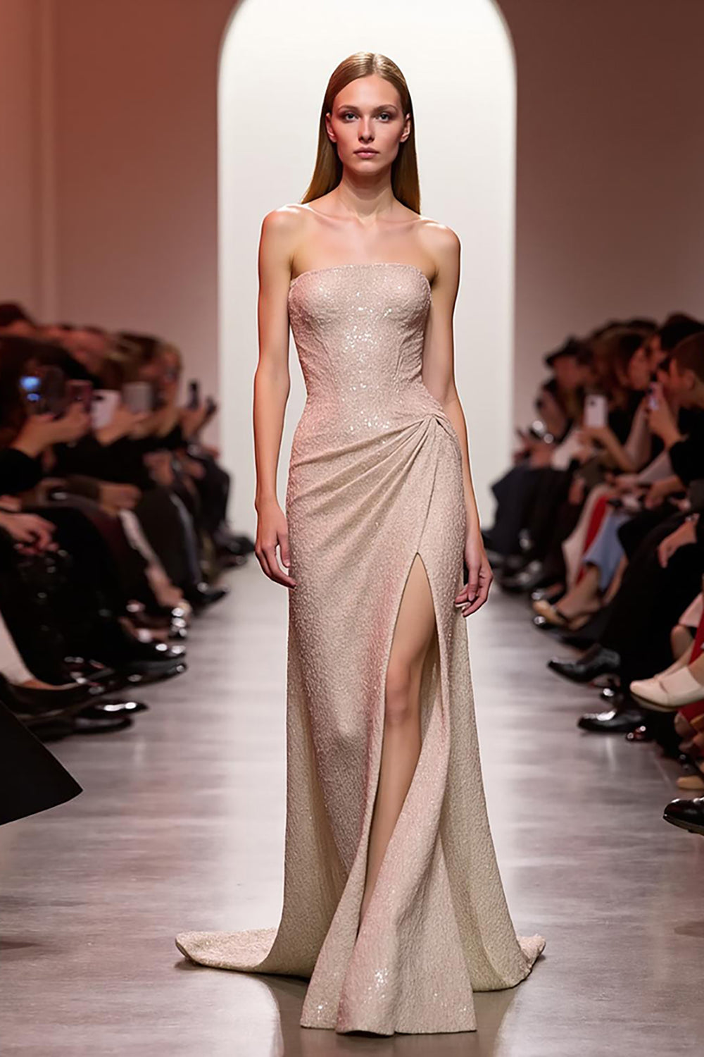 A-Linie Champagner Trägerloses Pailletten Abendkleid mit Schlitz
