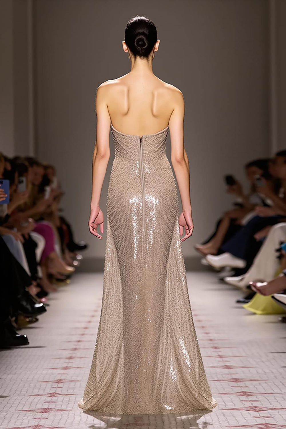 Pailletten Champagner A-Linie Trägerloses Langes Abendkleid