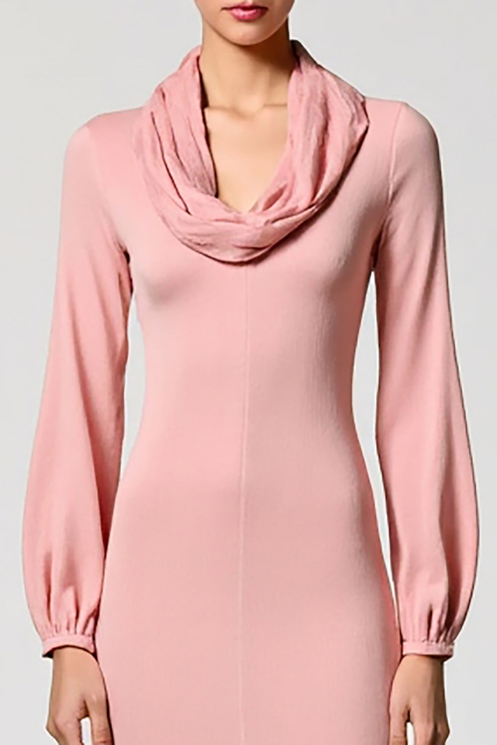 Langärmeliges Hochzeitsgastkleid mit Wasserfallausschnitt in A-Linie