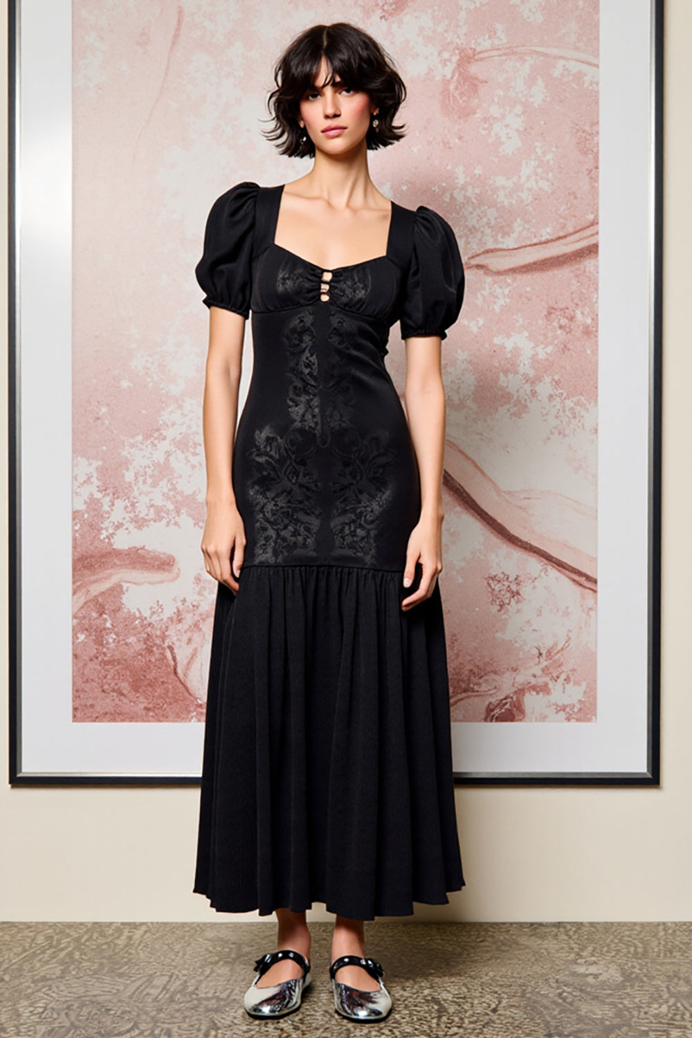 Schwarzes A-Linie Hochzeitsgastkleid aus Spitze mit Puffärmeln