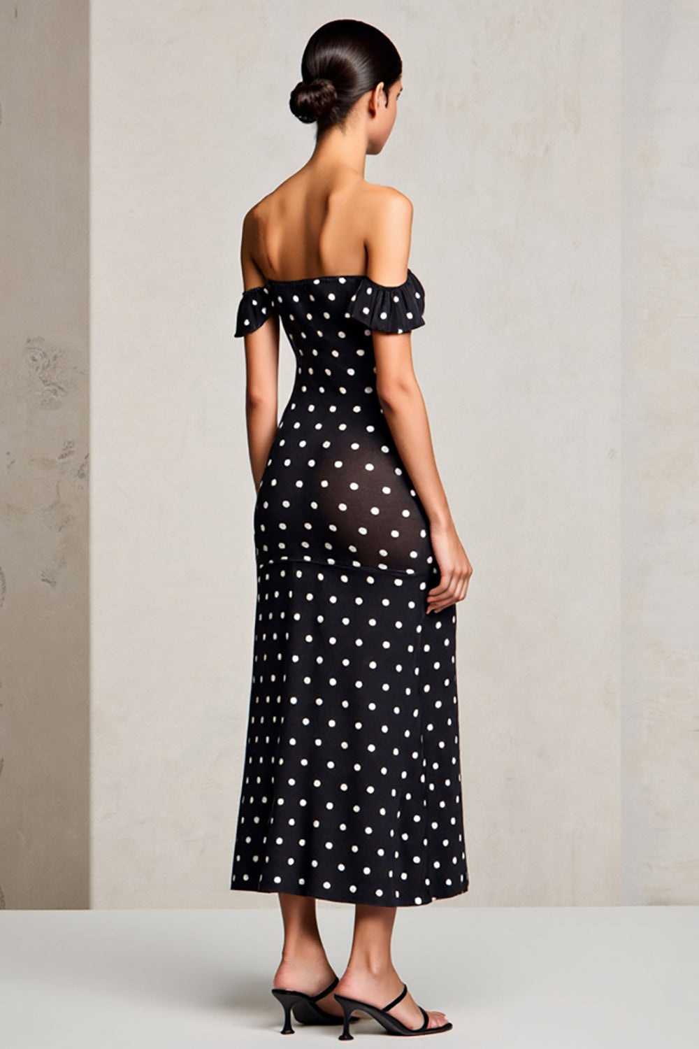 Schwarzes Schulterfreies Etui Polka Dots Hochzeitsgastkleid
