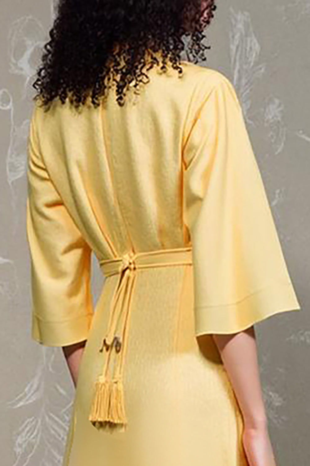Gelbes A-Linie Revers Kleid für Hochzeitsgäste