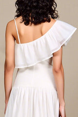 Weißes A-Linie Kleid für Hochzeitsgäste mit Blumenmuster und Rüschen