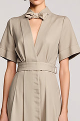 Graues A Linie Cut-Out Hochzeitsgastkleid mit Gürtel