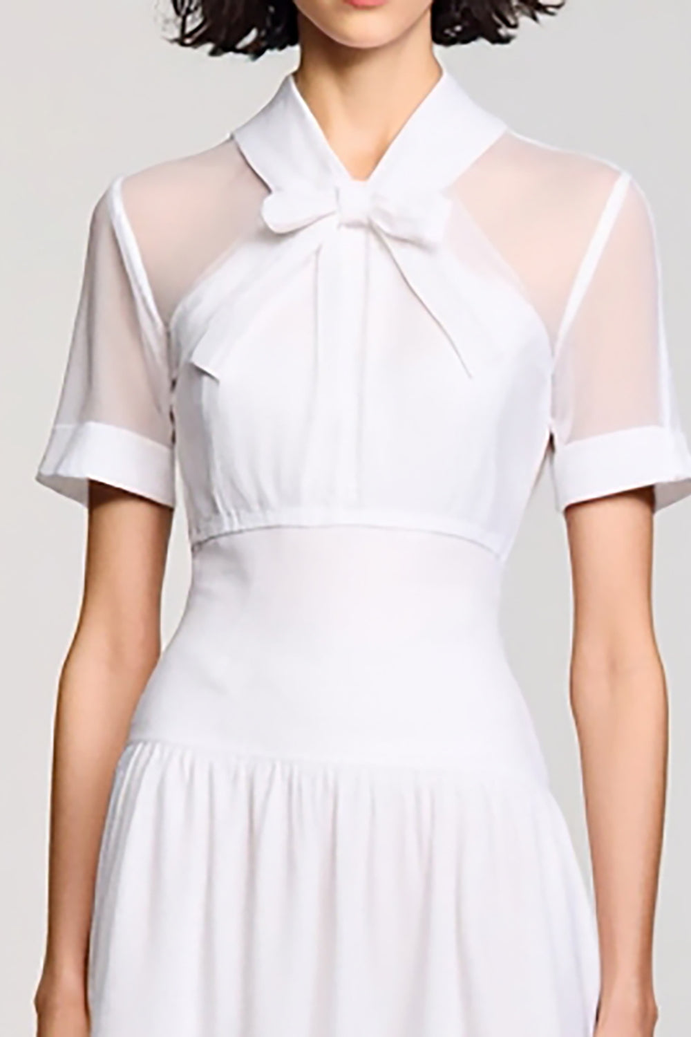 Weißes A-Linie Hochzeitsgastkleid mit Schleife