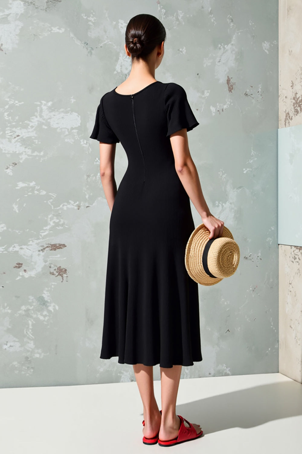 Schwarzes Hochzeitsgastkleid mit quadratischem Ausschnitt in A-Linie