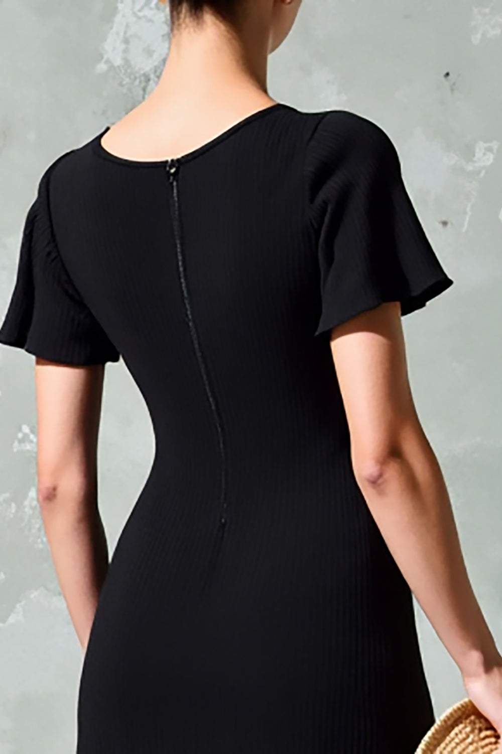 Schwarzes Hochzeitsgastkleid mit quadratischem Ausschnitt in A-Linie
