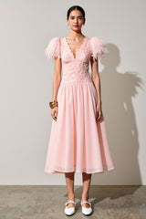 Rosa A Linie Hochzeitsgastkleid mit Federn