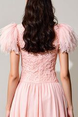 Rosa A Linie Hochzeitsgastkleid mit Federn