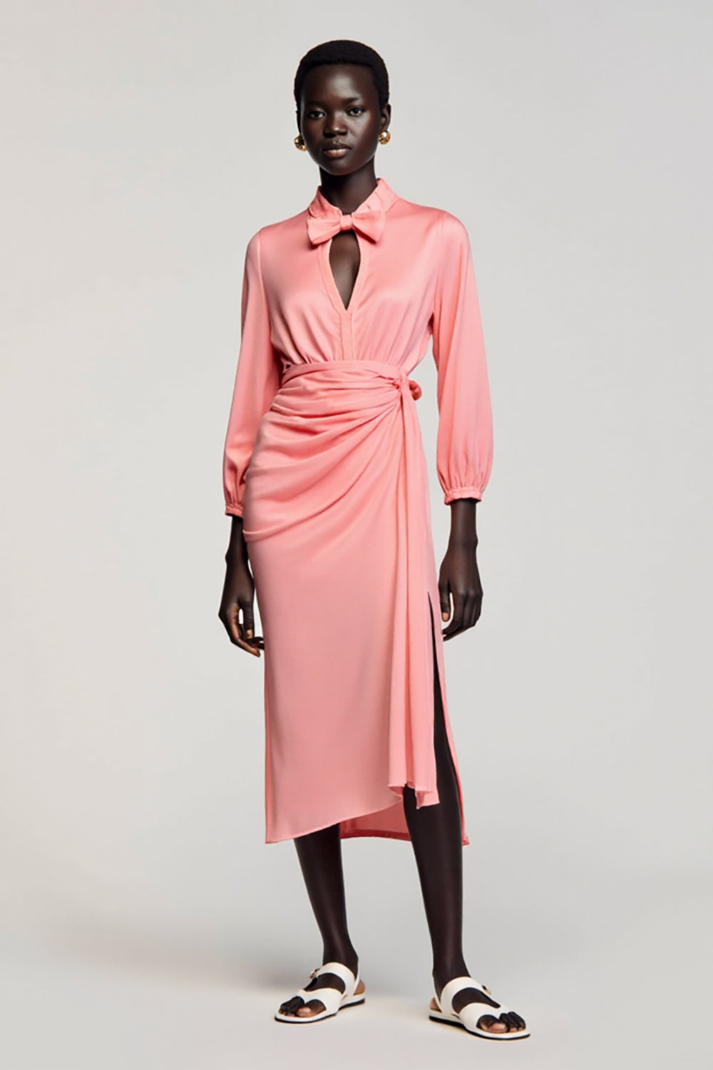 Rosa Satin Gerafftes Hochzeitsgastkleid mit Schleife