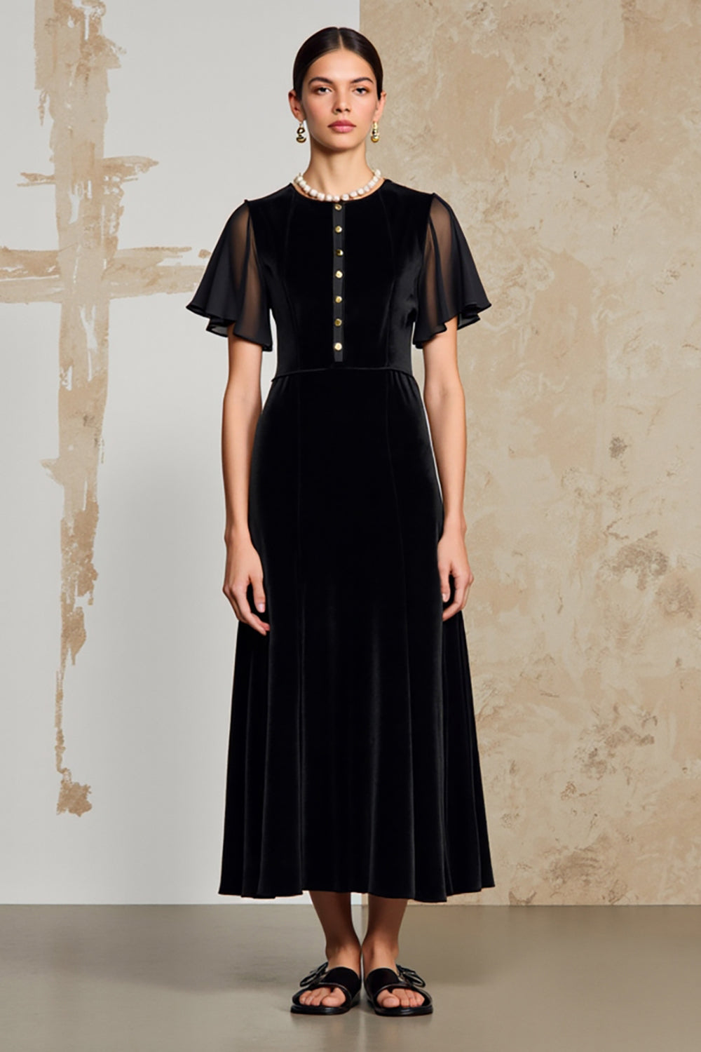 Schwarzes A-Linie Kleid für Hochzeitsgäste mit Ärmeln